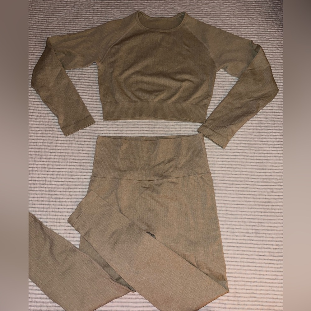 Tan work out set